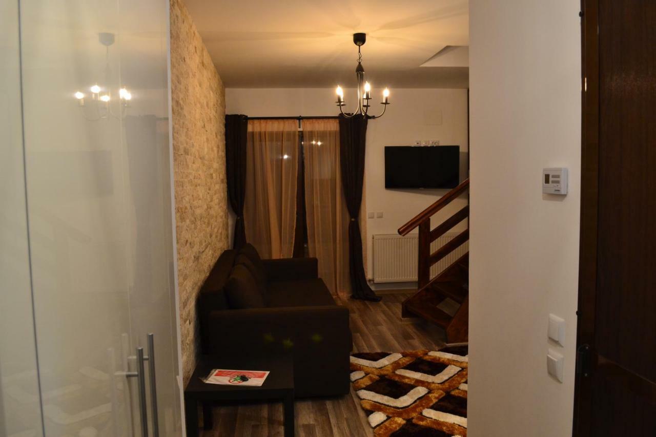 Apartament Golden Rose 1 Buşteni Esterno foto