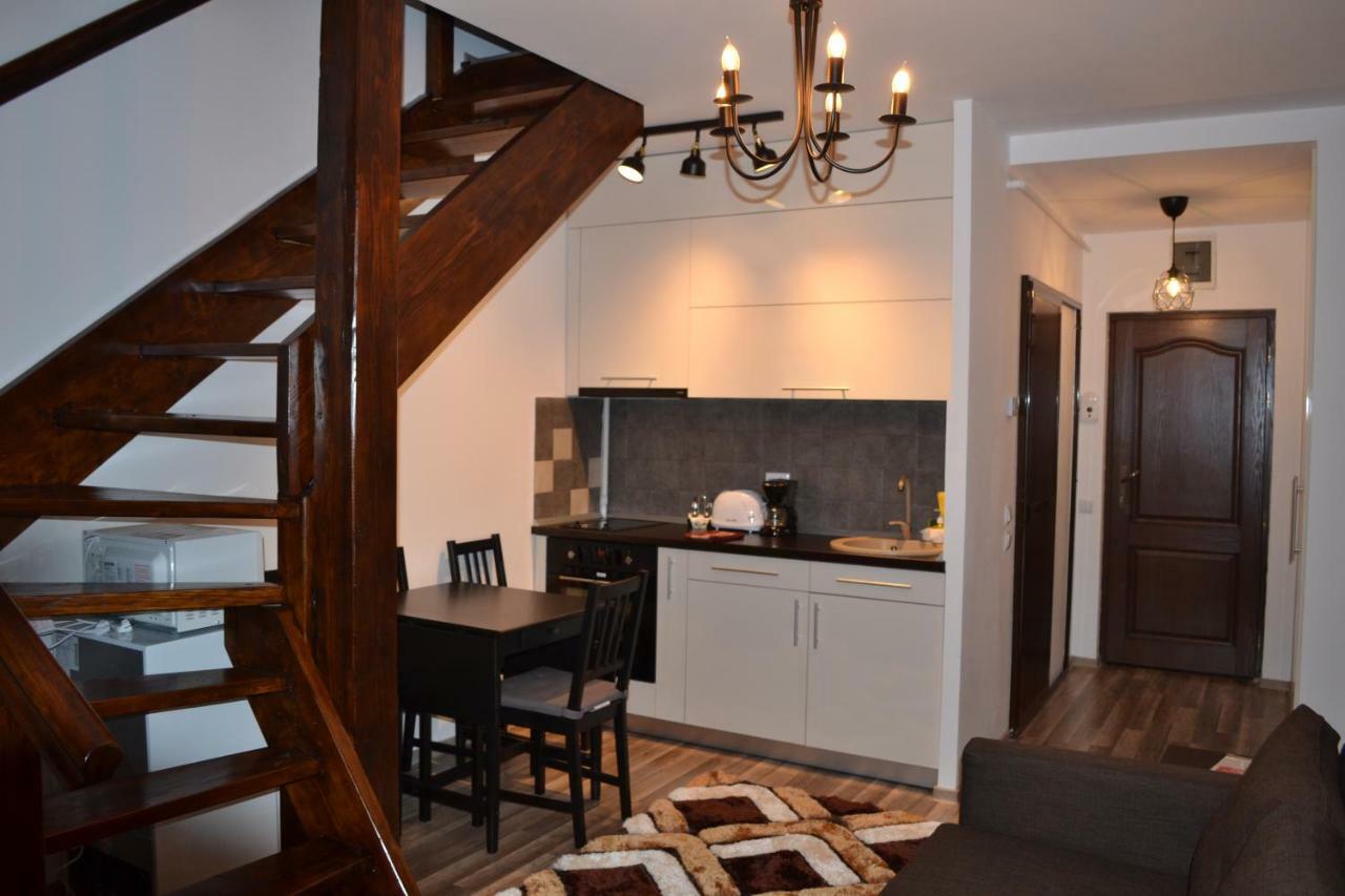 Apartament Golden Rose 1 Buşteni Esterno foto